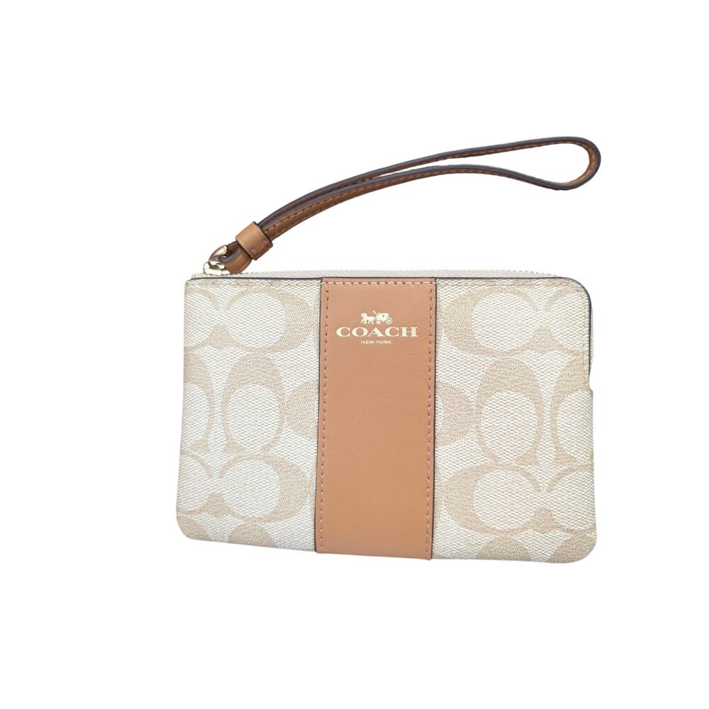 NWOT! COACH! FAWN BROWN/TAN GENUINE LEATHER, TAN & CREAM MONOGRAM WRISTLET! - Picture 2 of 10